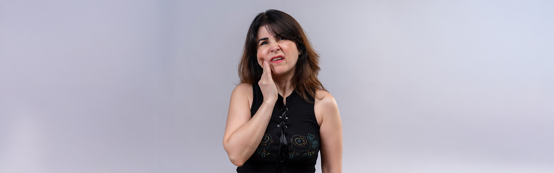 Why Do My Gums and Jaw Hurt? Here’s What You Need to Know